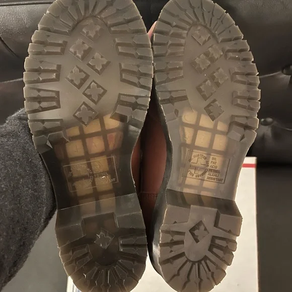 Dr. Martens Leonore Brown - Picture 7 of 8